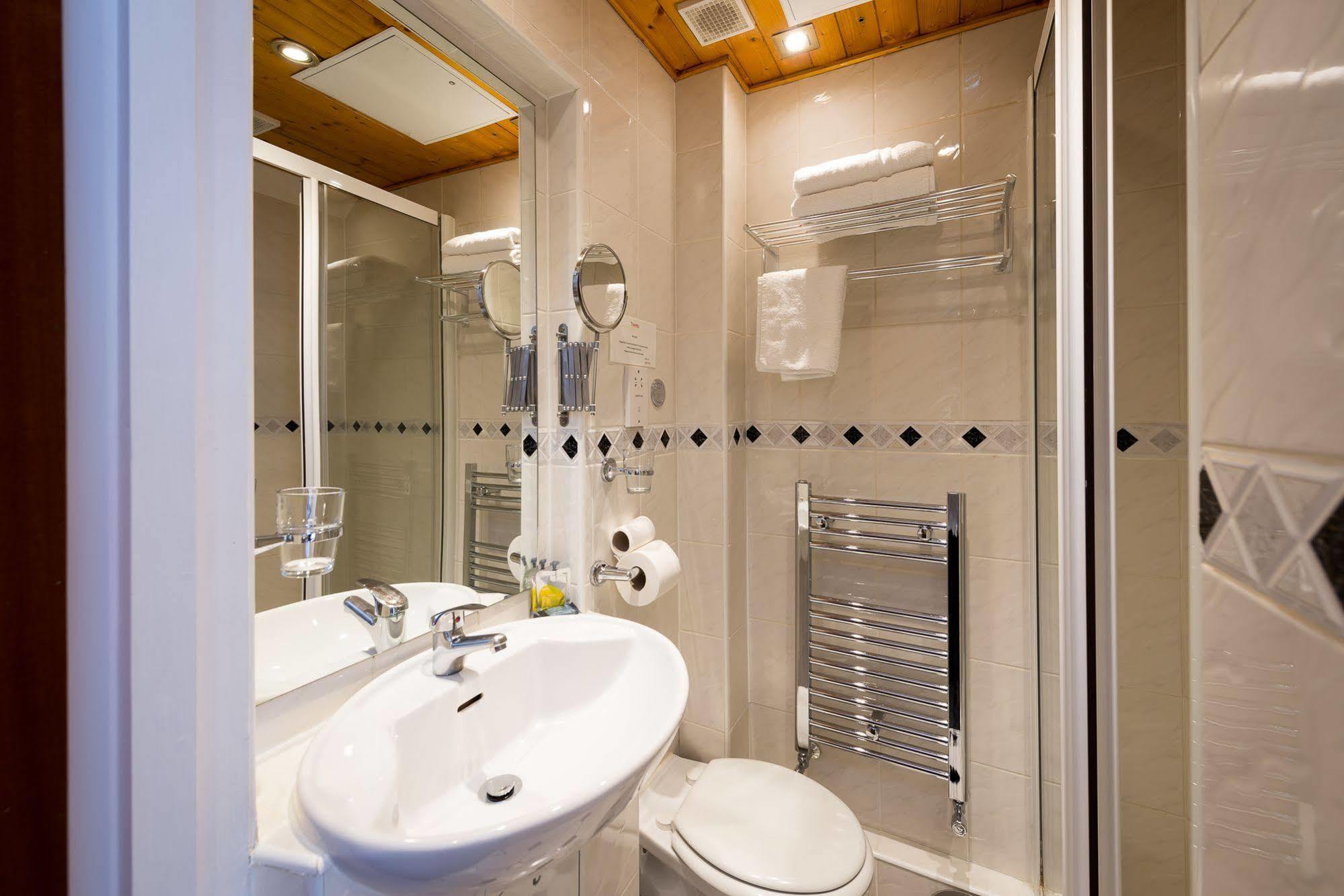 Adria Hotel London Exterior photo